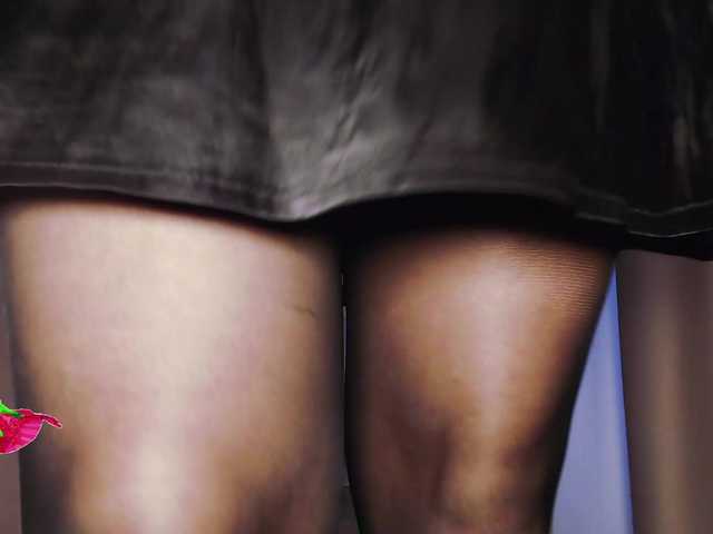 Va-len-cia from BongaCams