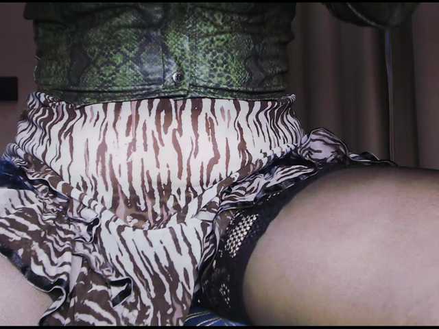 Va-len-cia's BongaCams show and profile