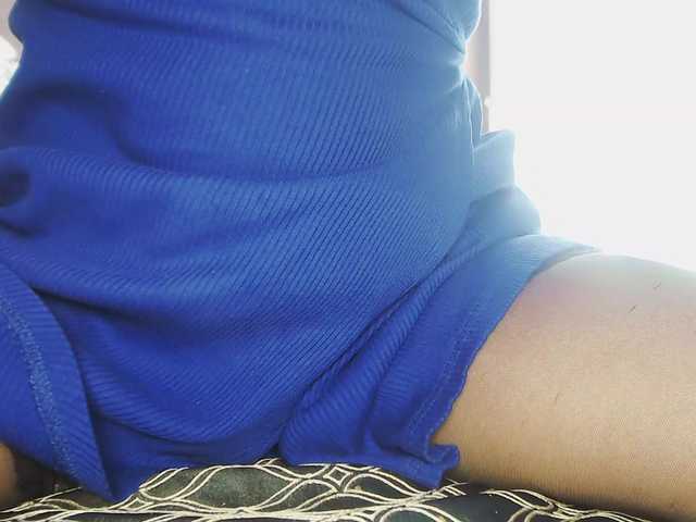 Va-len-cia's BongaCams show and profile