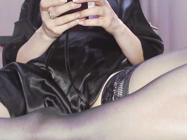 Va-len-cia's BongaCams show and profile