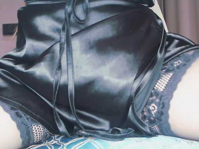 Va-len-cia's BongaCams show and profile