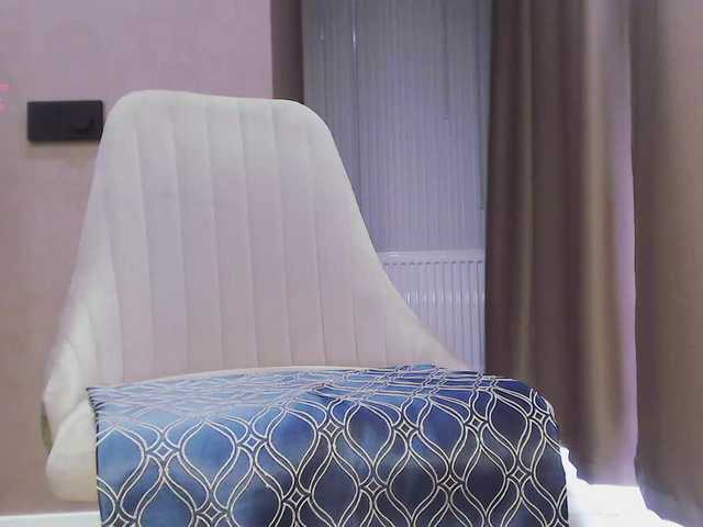 Va-len-cia — MILF is the best at BONGO! GIVE A VIRTUAL FUR COAT FOR VALENTINE'S DAY, TO BONGO! ONLY 1300 TK!!!!