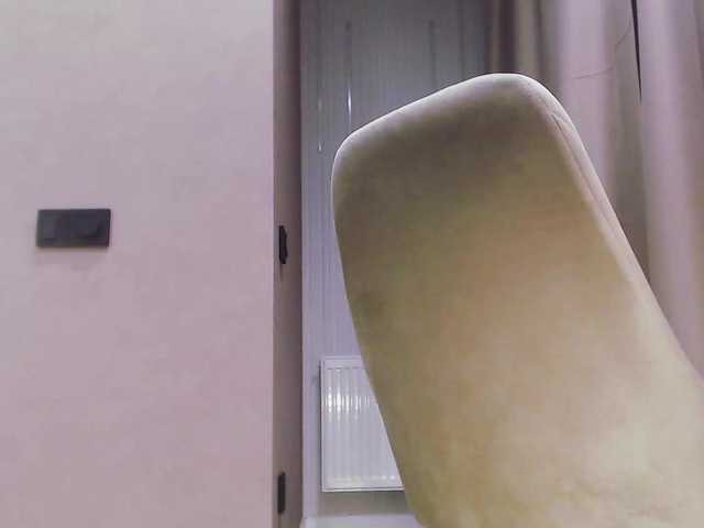 Va-len-cia's BongaCams show and profile