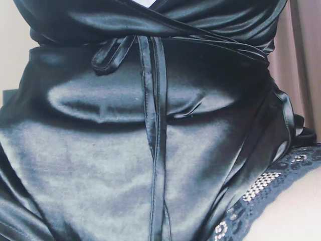 Va-len-cia's BongaCams show and profile