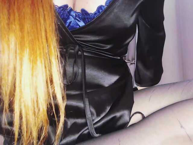 Va-len-cia's BongaCams show and profile