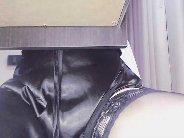 Va-len-cia's BongaCams show and profile