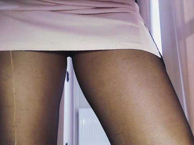 Va-len-cia's BongaCams show and profile