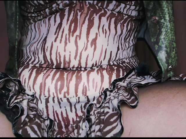 Va-len-cia's BongaCams show and profile