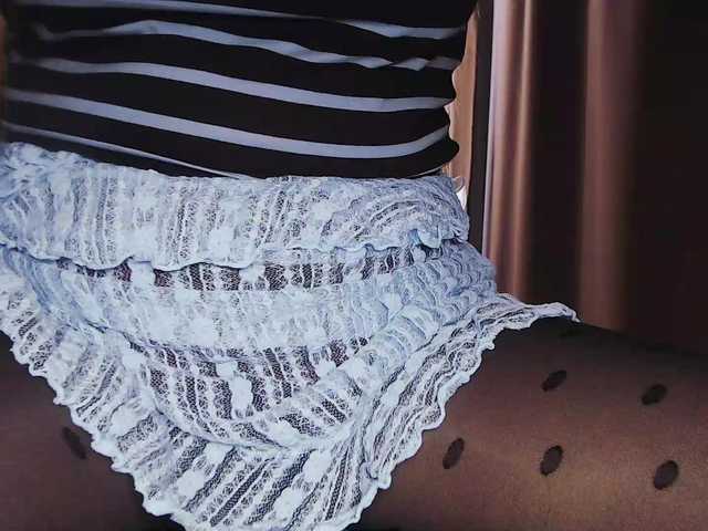 Va-len-cia's BongaCams show and profile