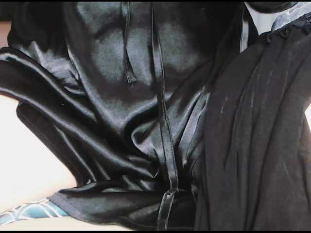 Va-len-cia's BongaCams show and profile