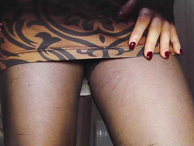 Va-len-cia's BongaCams show and profile