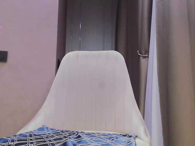 Va-len-cia's BongaCams show and profile