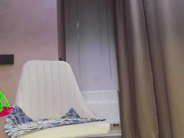  Va-len-cia chat room