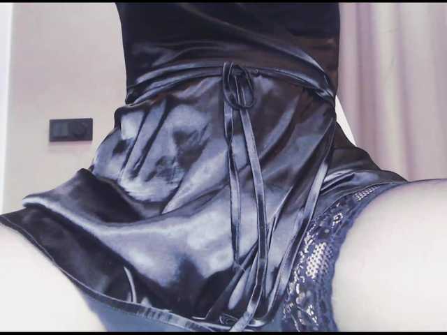 Va-len-cia's BongaCams show and profile