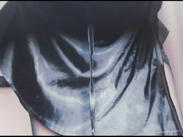 Va-len-cia's BongaCams show and profile