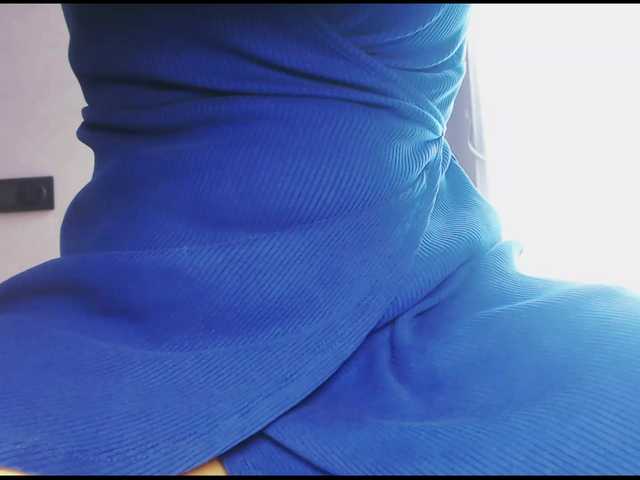 Va-len-cia's BongaCams show and profile