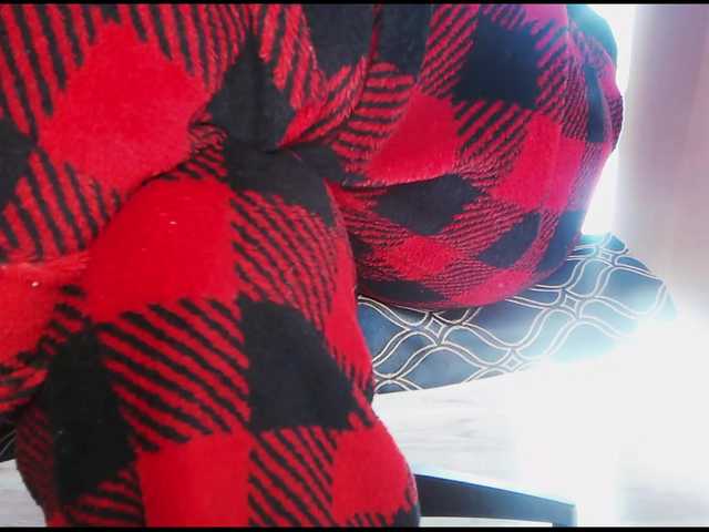 Va-len-cia's BongaCams show and profile