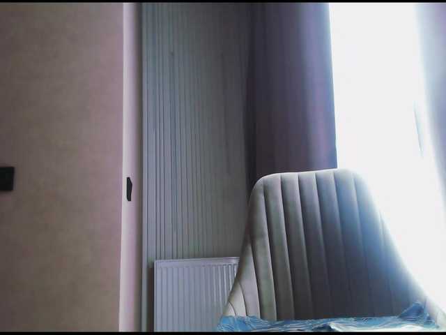 Va-len-cia's BongaCams show and profile