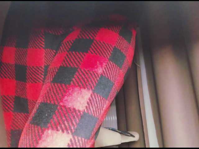 Va-len-cia's BongaCams show and profile