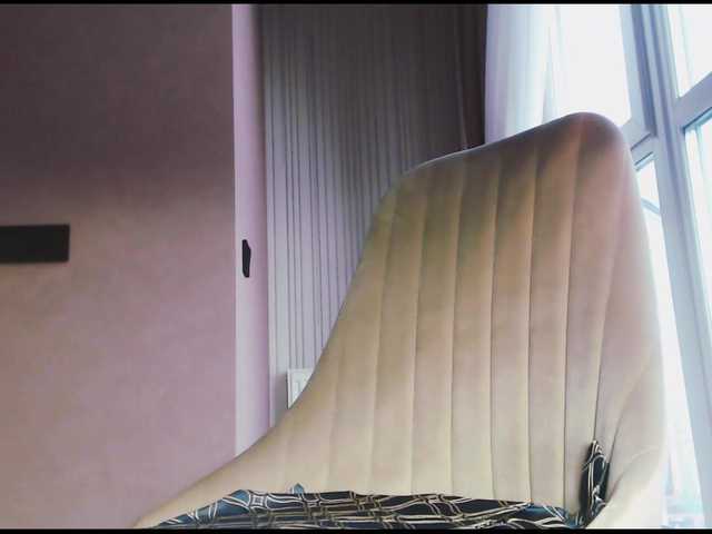 Va-len-cia's BongaCams show and profile