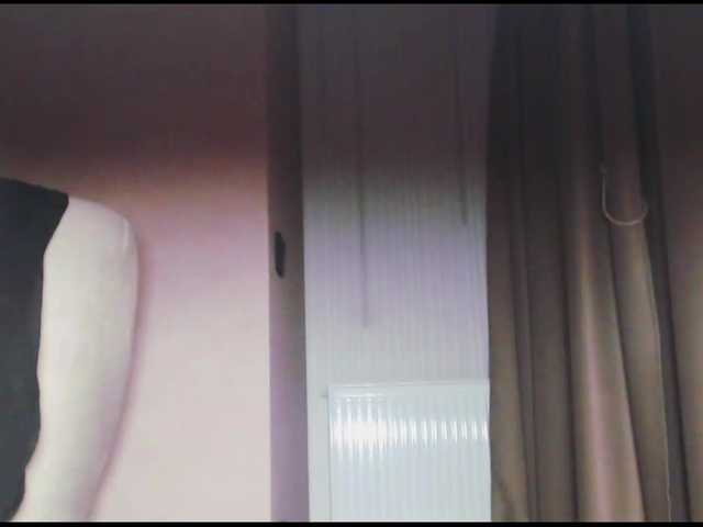 Va-len-cia's BongaCams show and profile