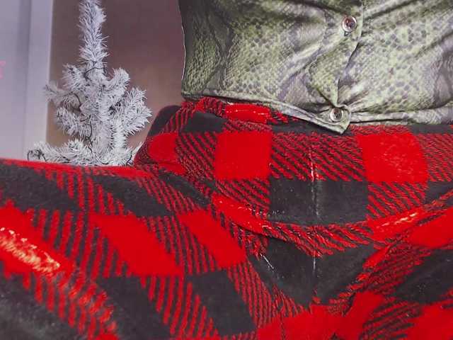 Va-len-cia's BongaCams show and profile