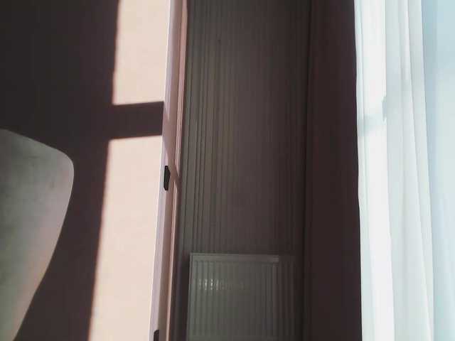 Va-len-cia's BongaCams show and profile