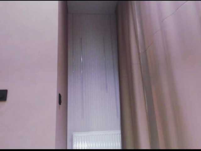 Va-len-cia's BongaCams show and profile