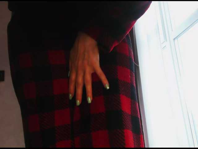 Va-len-cia's BongaCams show and profile