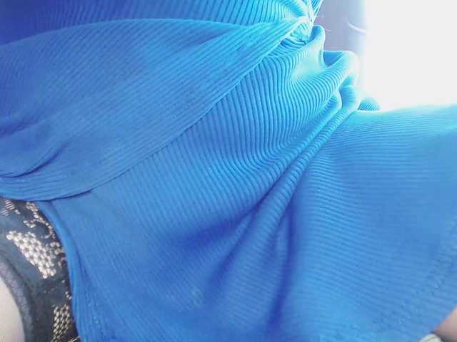 Va-len-cia's BongaCams show and profile