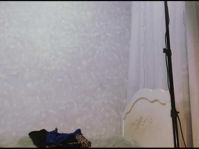 Va-len-cia's BongaCams show and profile