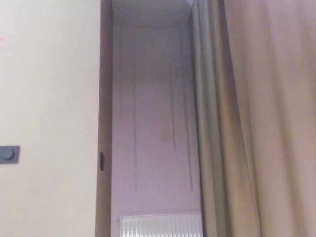 Va-len-cia's BongaCams show and profile