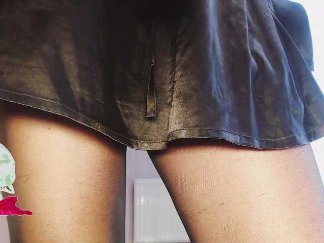  Va-len-cia chat room