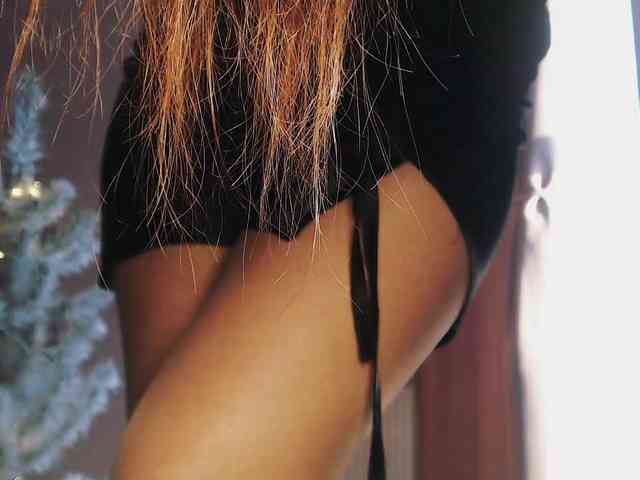 Va-len-cia Live Webcam on BongaCams