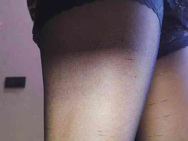 Va-len-cia Live Webcam on BongaCams