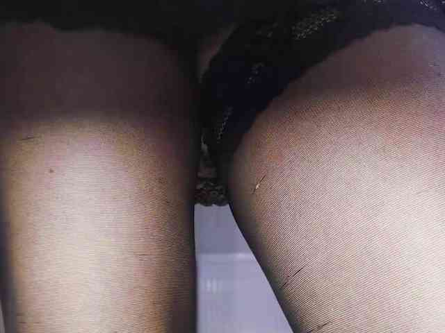 Va-len-cia Live Webcam on BongaCams