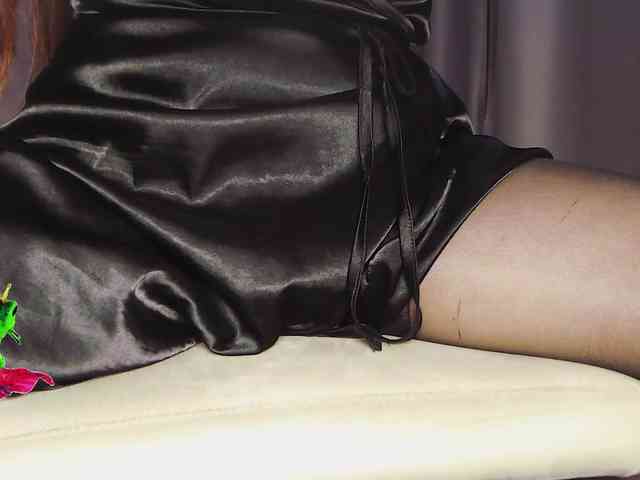Va-len-cia Live Webcam on BongaCams