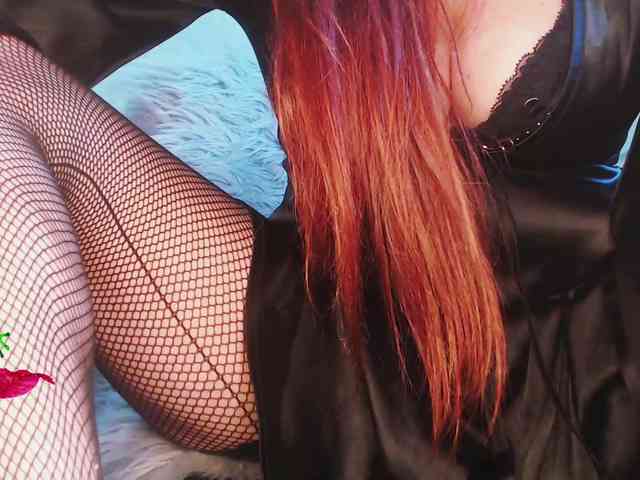 Va-len-cia's webcam live show