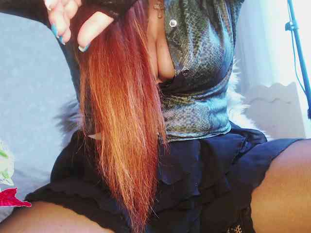 upskirt voyeur Va-len-cia