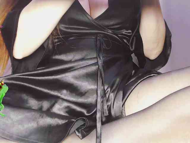Va-len-cia Live Webcam on BongaCams