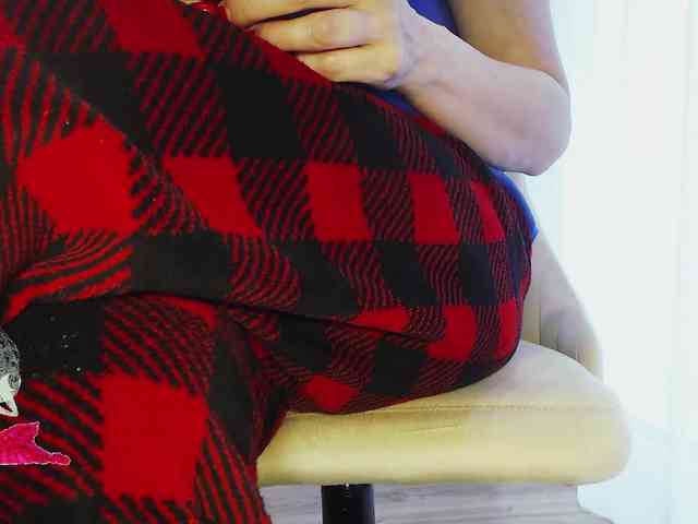 Va-len-cia Live Webcam on BongaCams