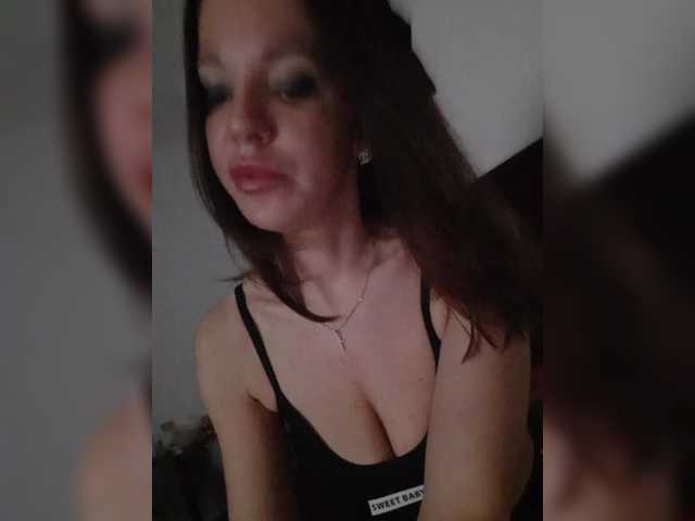 l4dyCandy's BongaCams show and profile
