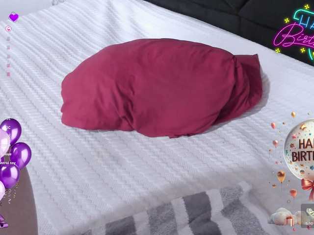 AnnieMiller-'s BongaCams show and profile