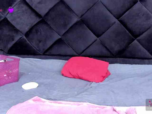 AnnieMiller- webcam