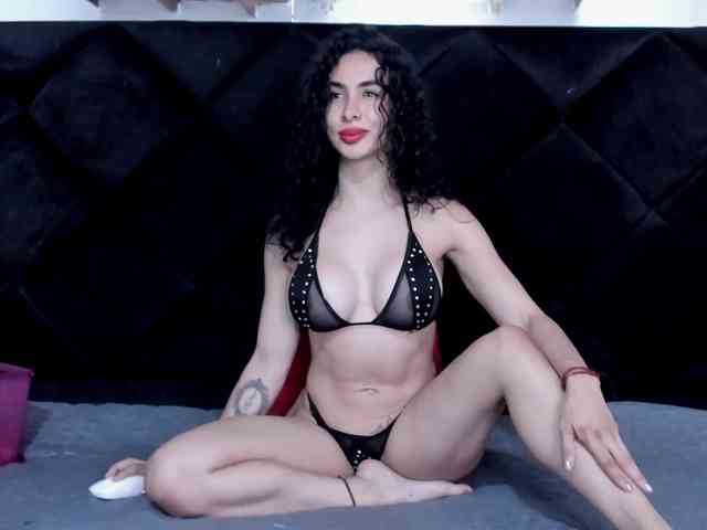 AnnieMiller- webcam