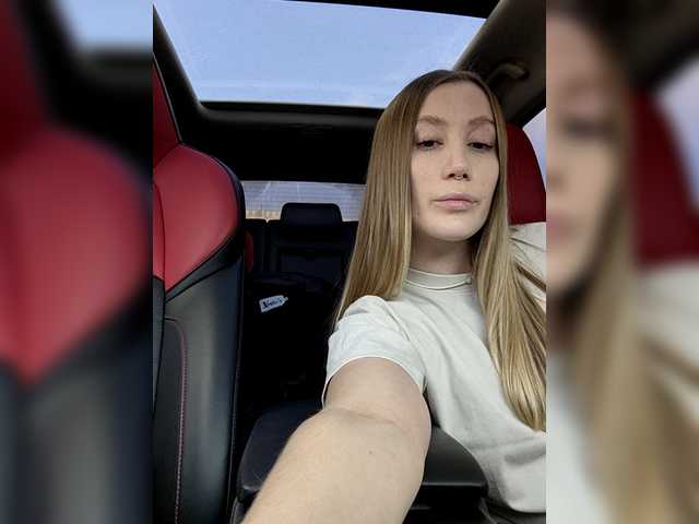 Masturbate to 19 years old lana-lana03 from BongaCams lana-lana03 from BongaCams