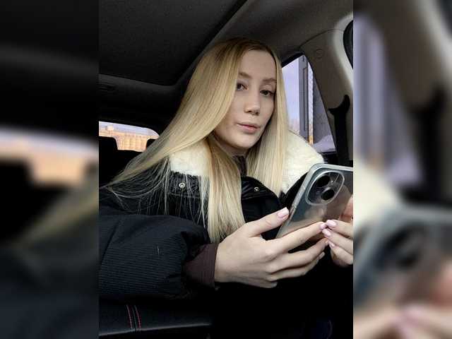 lana-lana03's BongaCams show and profile