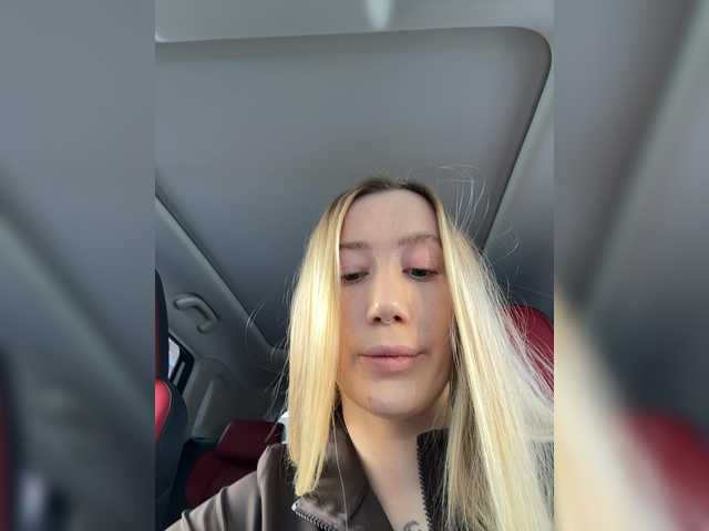 lana-lana03's BongaCams show and profile