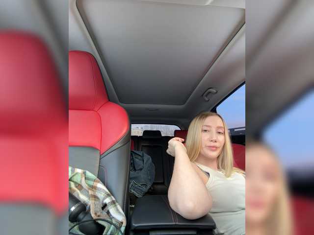 lana-lana03's BongaCams show and profile