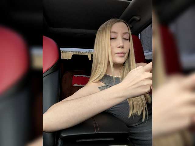 lana-lana03's BongaCams show and profile